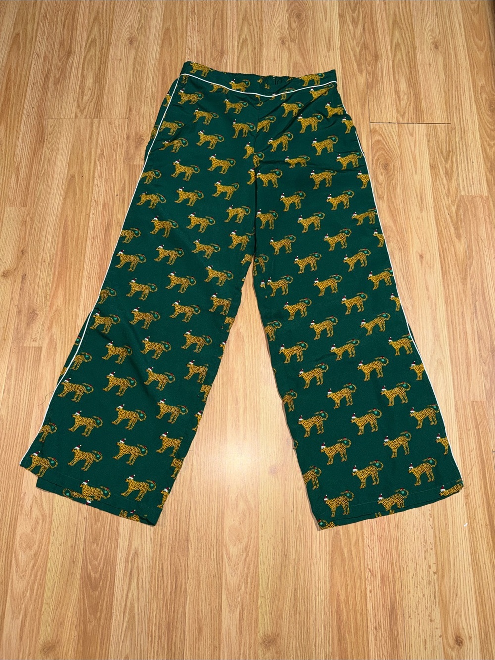 Bouffants & Broken Heats Leopard Christmas Lounge Pants Size Large